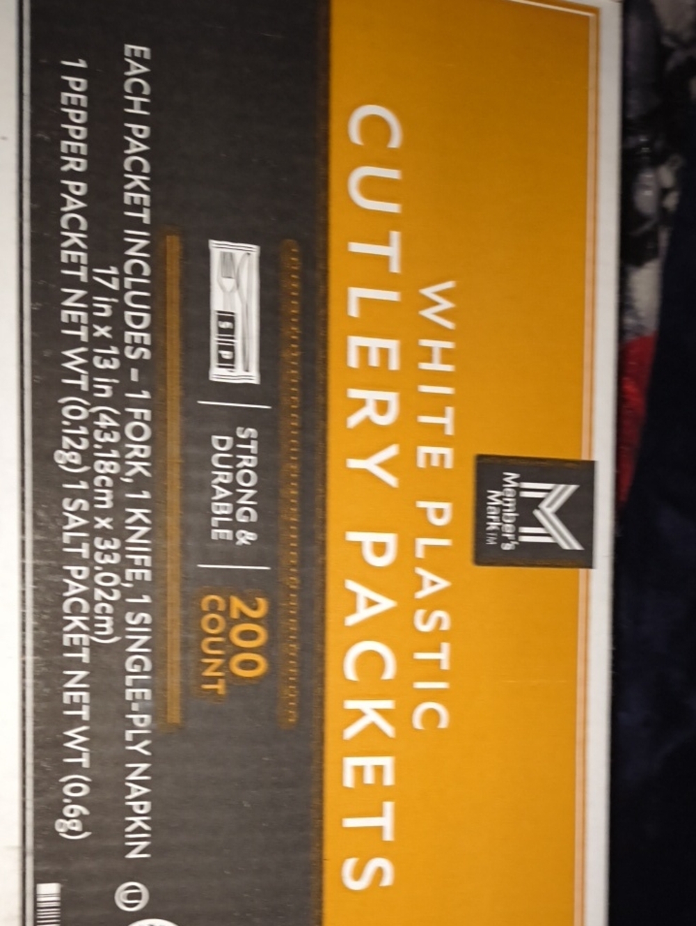 Member's Mark White Plastic Cutlery Packets - 200 Count